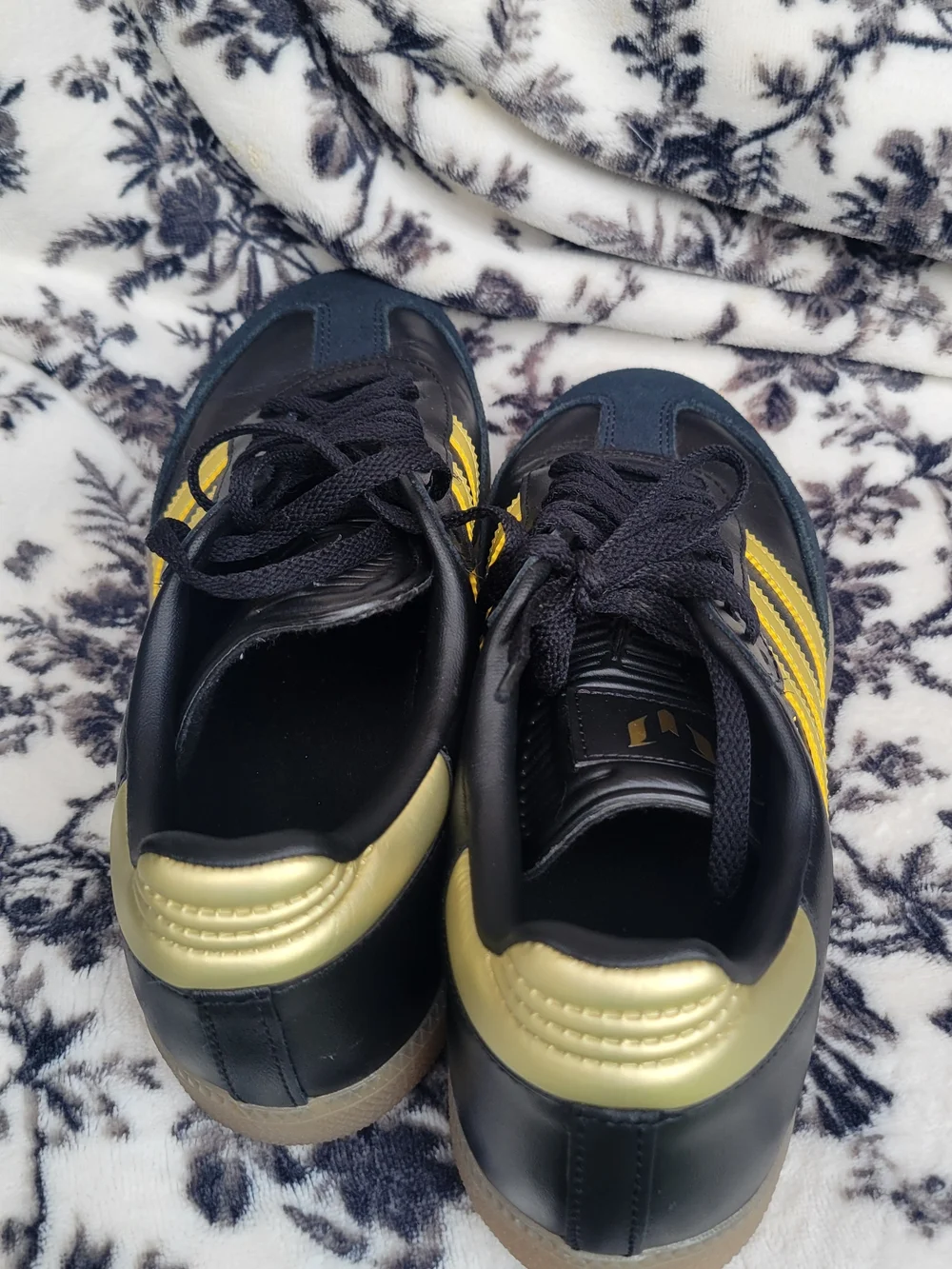 adidas Samba Men’s Black & Gold Leather Sneakers